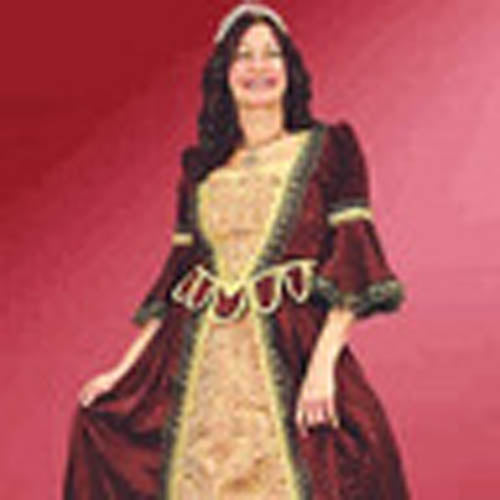 Tudor Gown: For Many Occasions