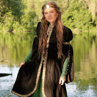 Making the Most of Medieval Dress for Costume Parties and More